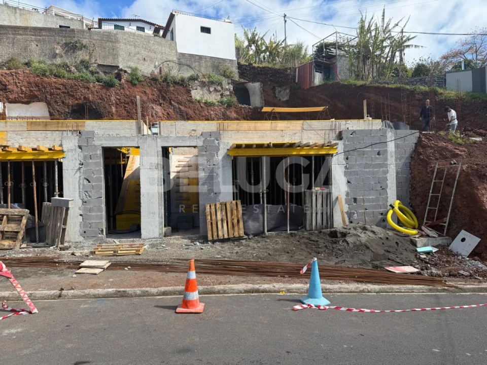 Moradia T3 para Venda em Camara de Lobos Foto 7