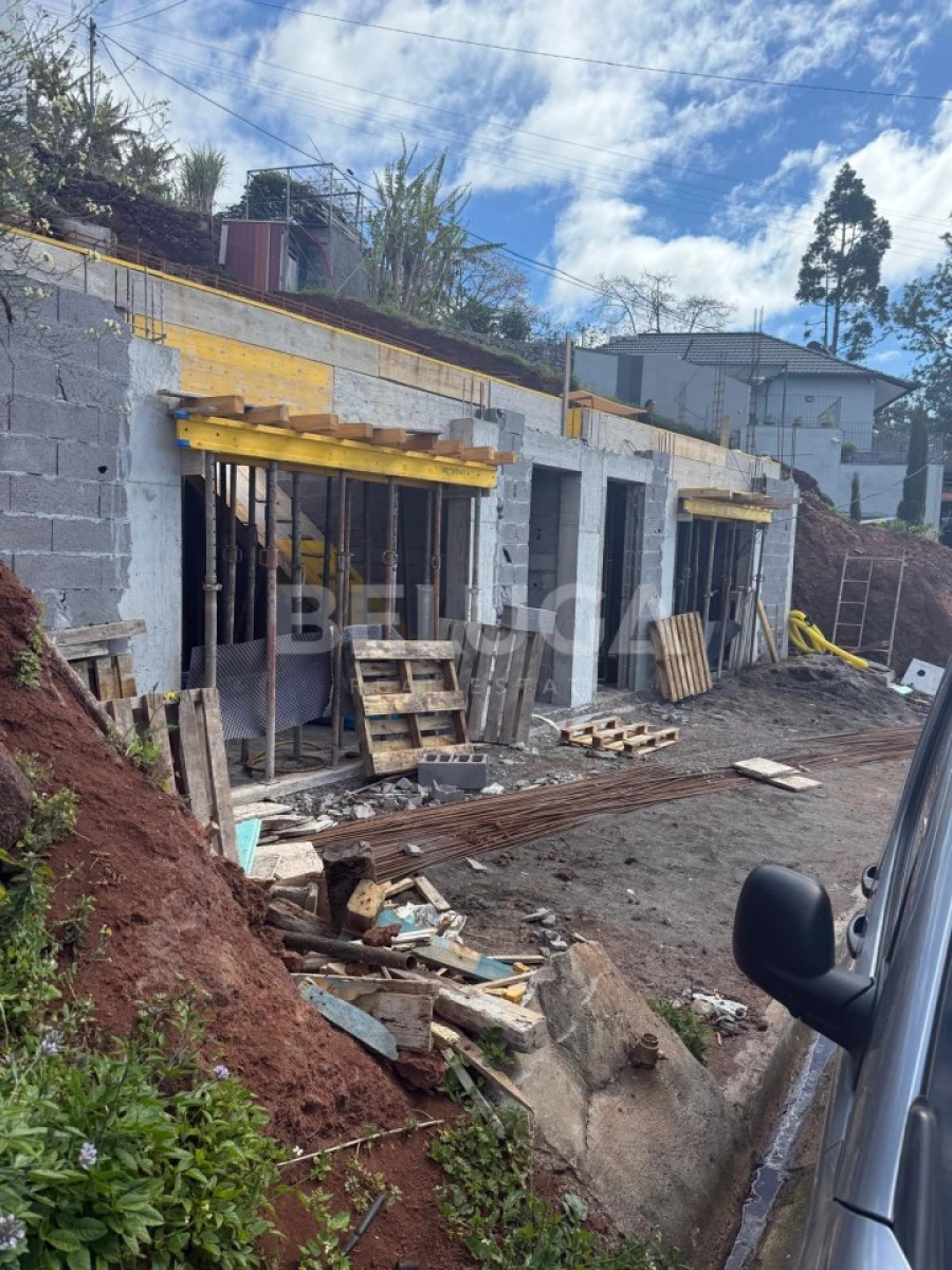 Moradia T3 para Venda em Camara de Lobos Foto 10