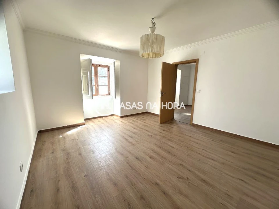 Apartamento T1 para Arrendamento em Charneca de Caparica e Sobreda Foto 14