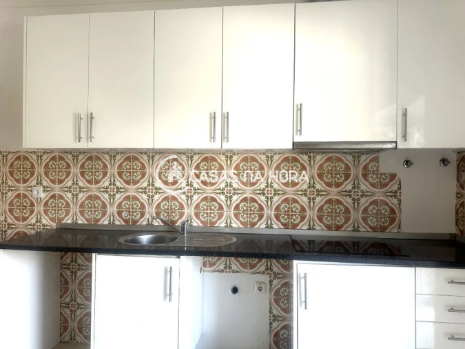 Apartamento T1 para Arrendamento em Charneca de Caparica e Sobreda Foto 9