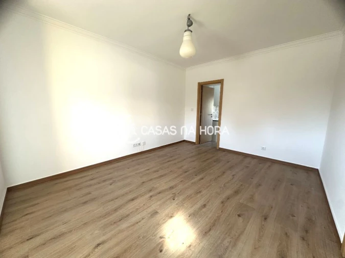 Apartamento T1 para Arrendamento em Charneca de Caparica e Sobreda Foto 11
