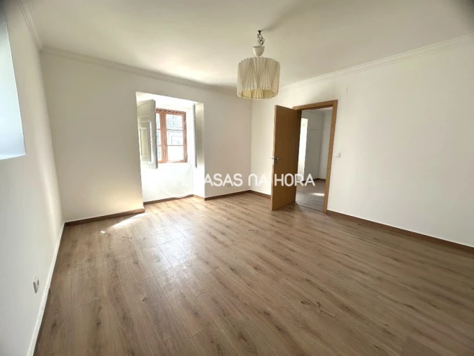 Apartamento T1 para Arrendamento em Charneca de Caparica e Sobreda Foto 14