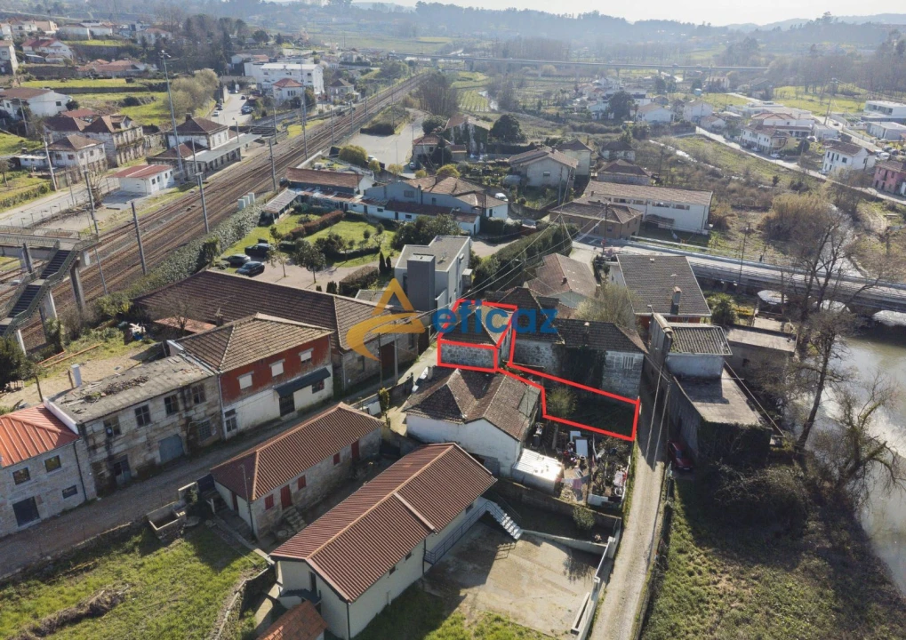Moradia T2 para Venda em Penafiel Foto 3