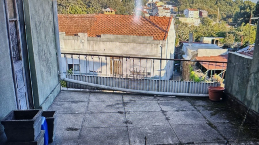 Armazém para Venda em Milheiros Foto 11
