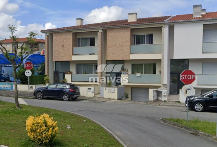 Moradia T3 para Arrendamento em Vila Verde e Barbudo Foto 1