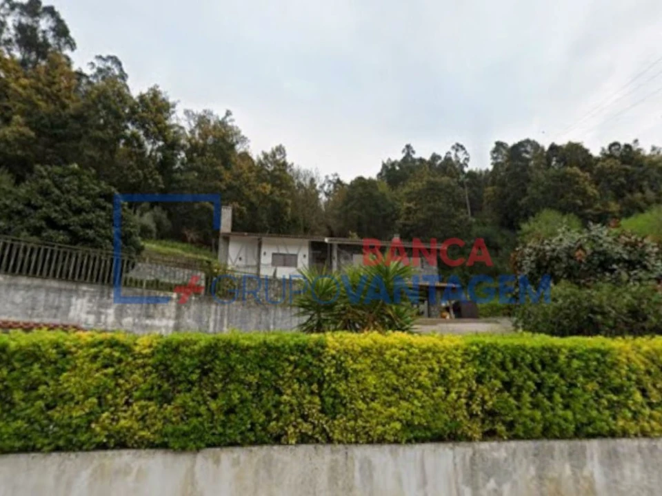 Moradia T3 para Venda em Arrifana Foto 3