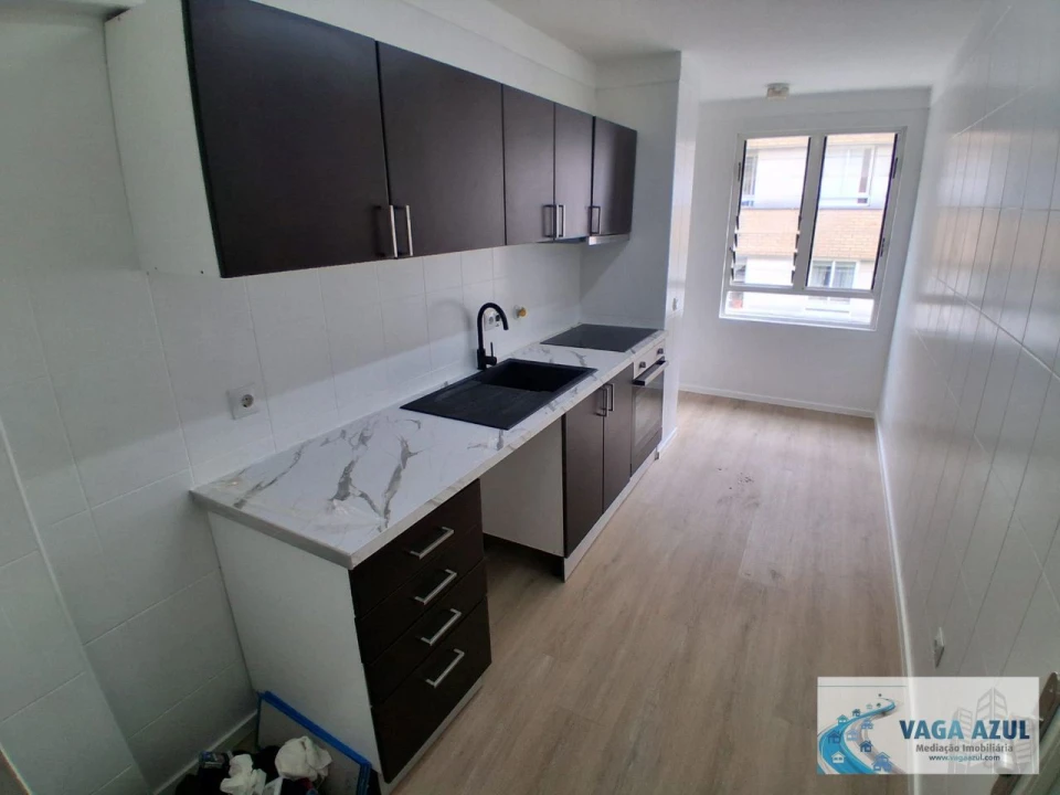 Apartamento T3 para Venda em Baguim do Monte (Rio Tinto) Foto 1