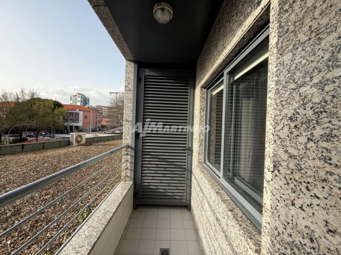 Apartamento T1 para Arrendamento em Lordelo do Ouro e Massarelos Foto 4