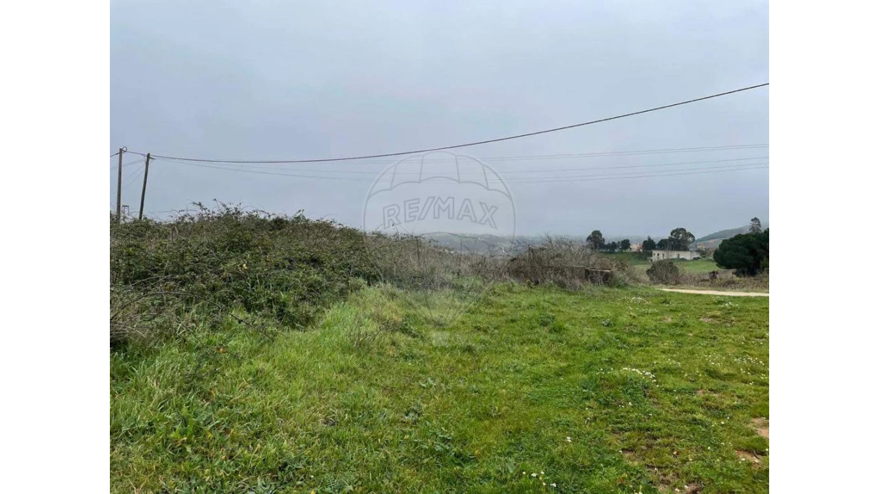 Terreno para Venda em Olhalvo Foto 3