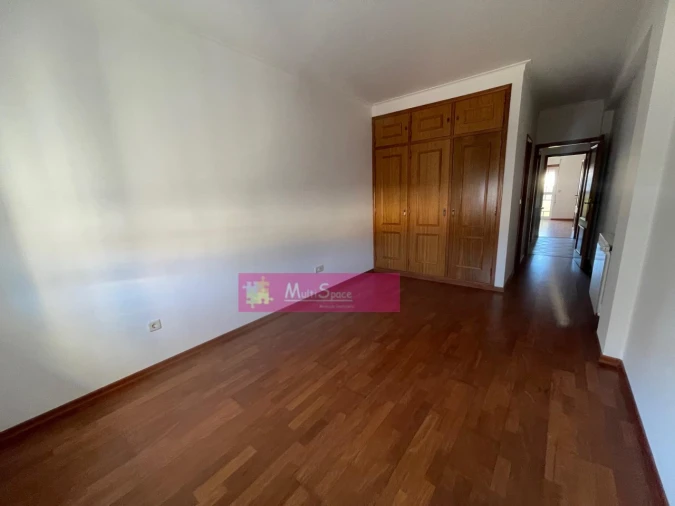 Apartamento T3 para Venda em São João Baptista Foto 10