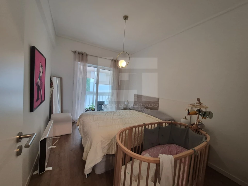 Apartamento T2 para Arrendamento em Carnaxide e Queijas Foto 4