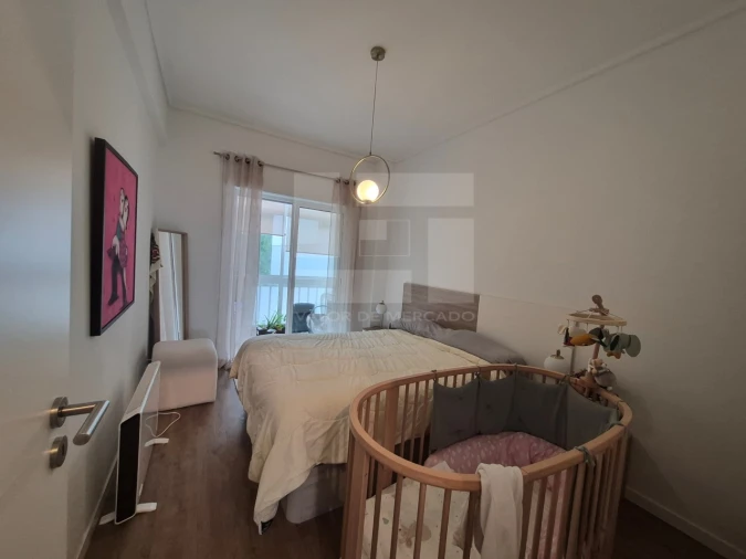 Apartamento T2 para Arrendamento em Carnaxide e Queijas Foto 4