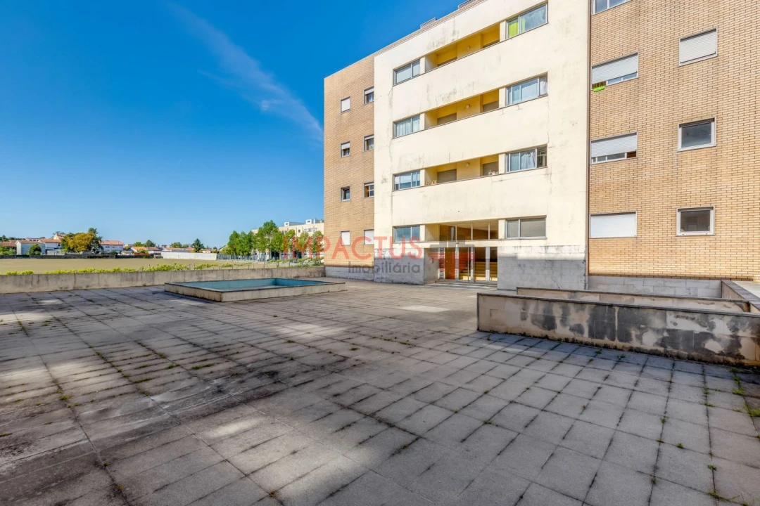 Apartamento T1 para Venda em Castêlo da Maia Foto 26