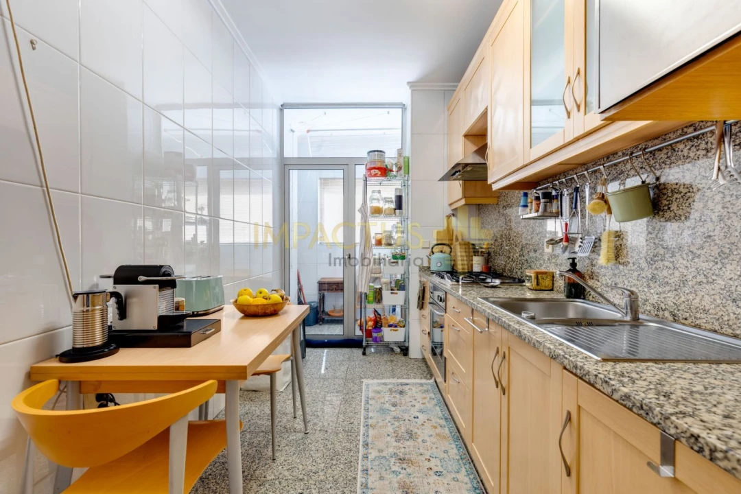 Apartamento T1 para Venda em Castêlo da Maia Foto 10