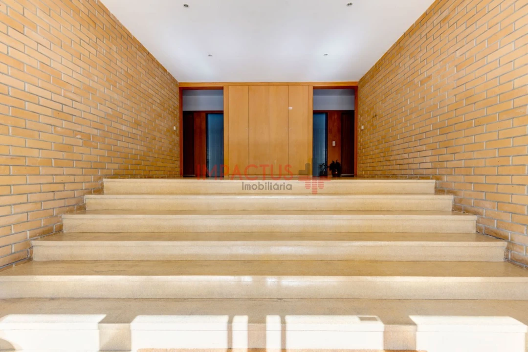 Apartamento T1 para Venda em Castêlo da Maia Foto 23