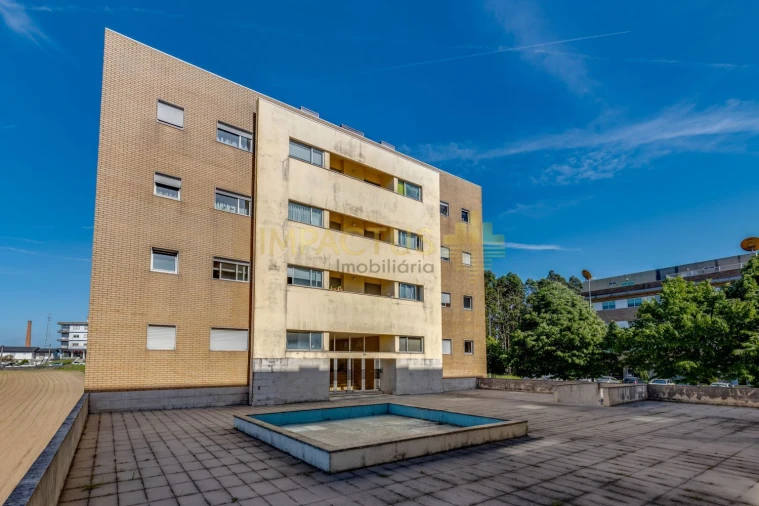 Apartamento T1 para Venda em Castêlo da Maia Foto 25