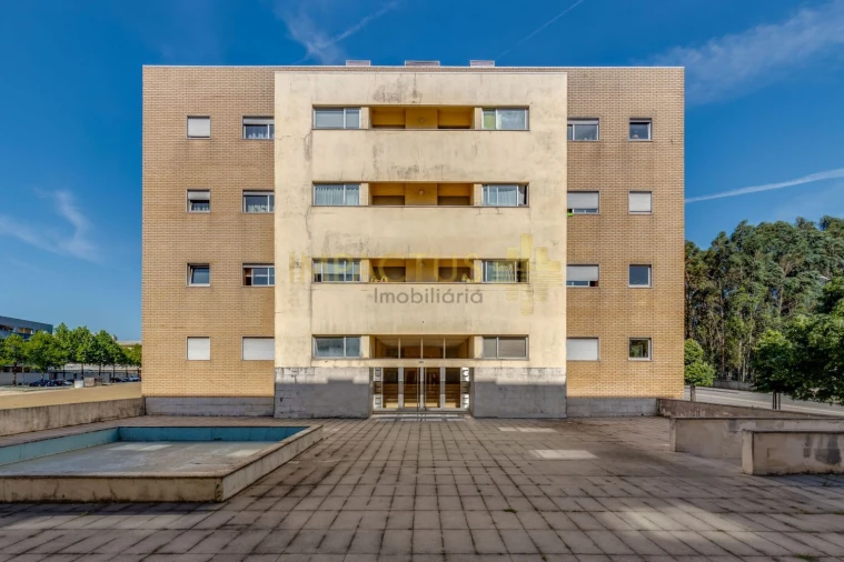 Apartamento T1 para Venda em Castêlo da Maia Foto 24