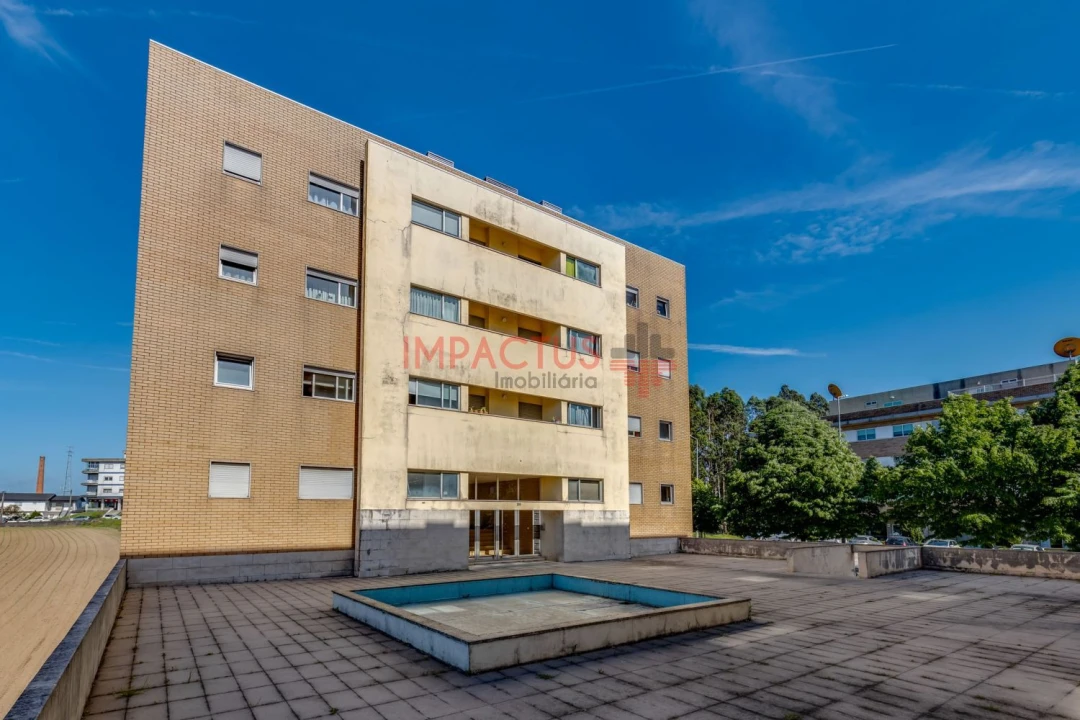 Apartamento T1 para Venda em Castêlo da Maia Foto 25