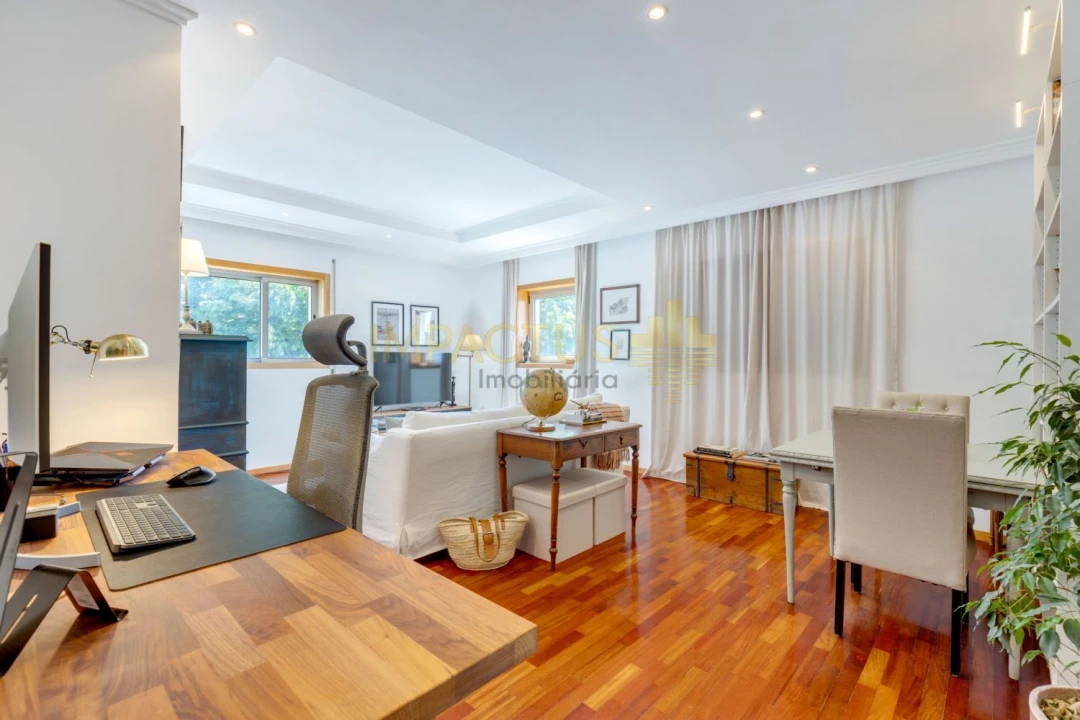 Apartamento T1 para Venda em Castêlo da Maia Foto 1