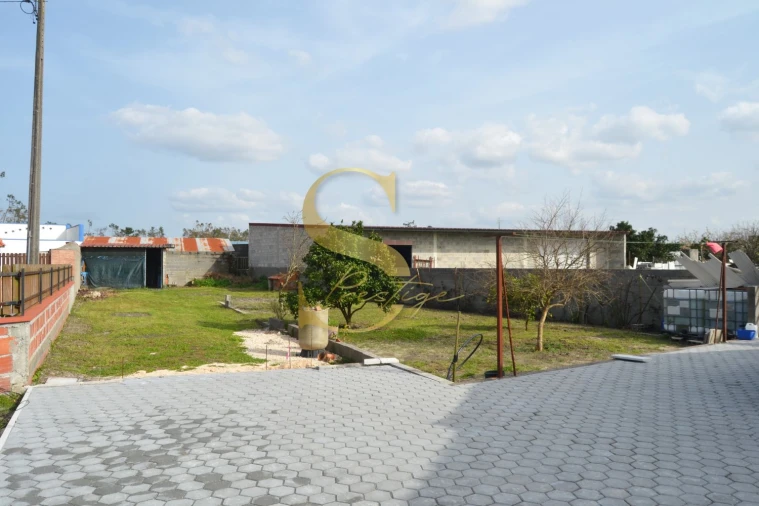 Moradia T4 para Venda em Monte Redondo e Carreira Foto 42