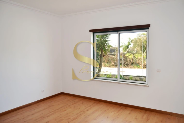 Moradia T4 para Venda em Monte Redondo e Carreira Foto 25