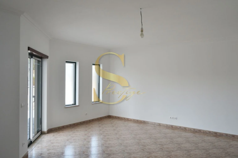 Moradia T4 para Venda em Monte Redondo e Carreira Foto 17