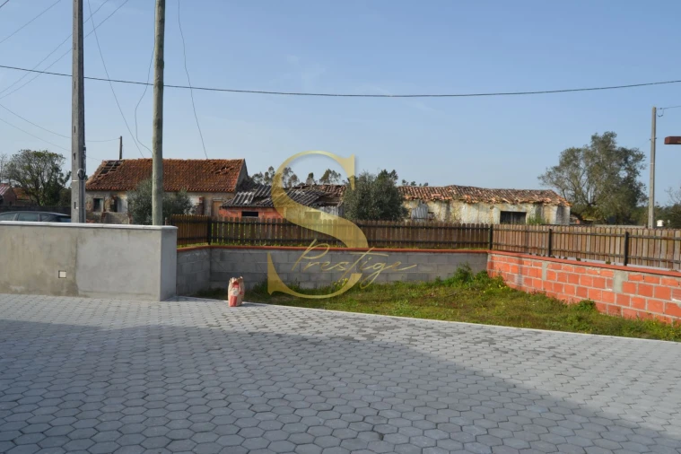 Moradia T4 para Venda em Monte Redondo e Carreira Foto 43