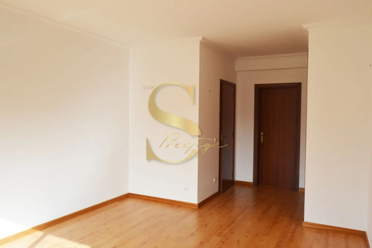 Moradia T4 para Venda em Monte Redondo e Carreira Foto 35