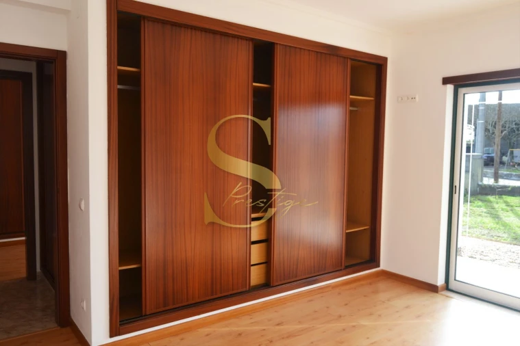 Moradia T4 para Venda em Monte Redondo e Carreira Foto 19