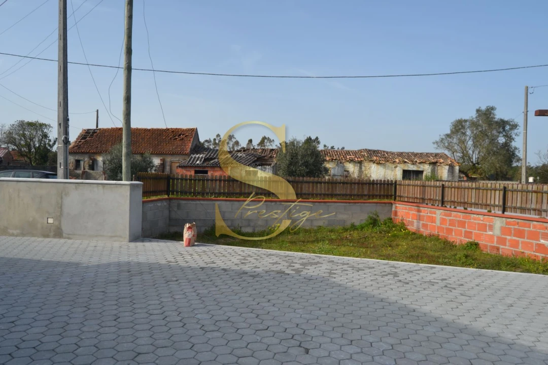 Moradia T4 para Venda em Monte Redondo e Carreira Foto 43