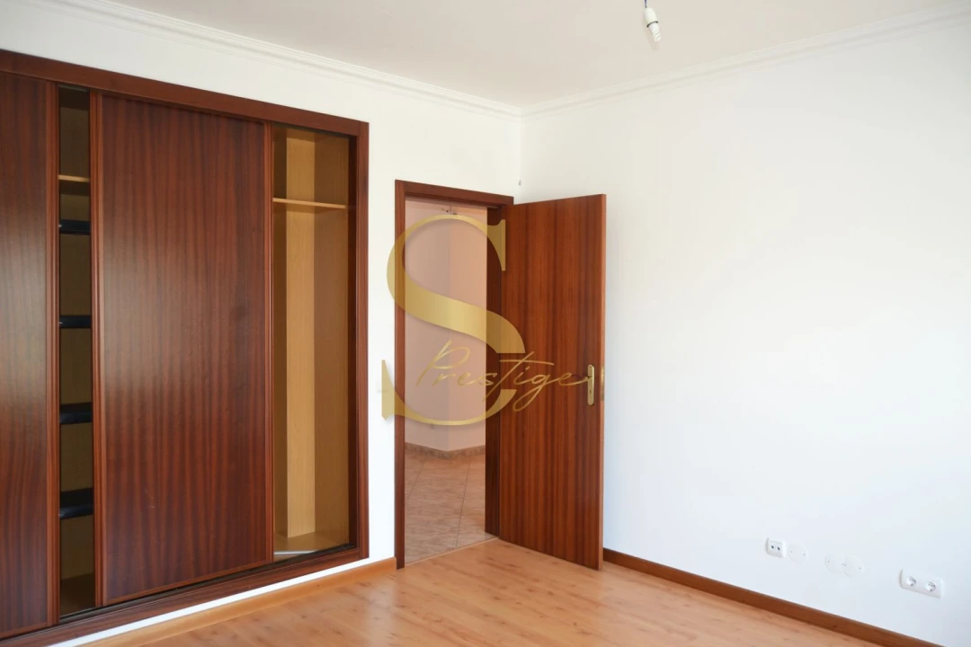 Moradia T4 para Venda em Monte Redondo e Carreira Foto 26