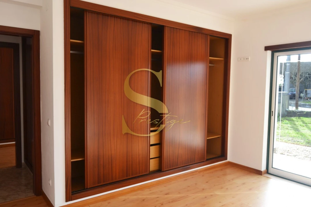 Moradia T4 para Venda em Monte Redondo e Carreira Foto 19