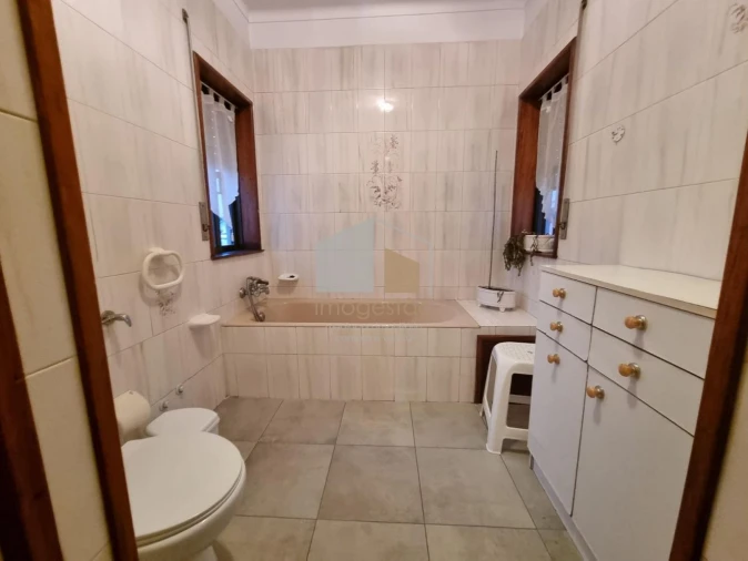 Moradia T3 para Venda em Darque Foto 17