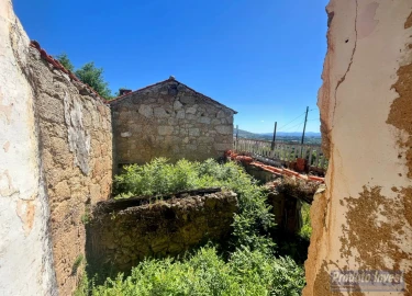 Quinta T3 para Venda em Vale de Prazeres e Mata da Rainha