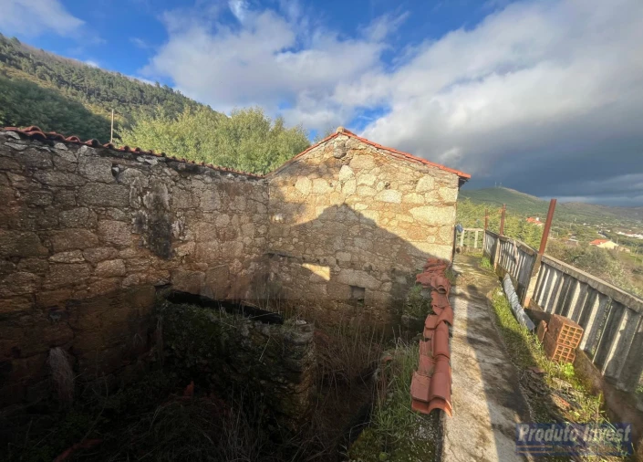 Quinta T3 para Venda em Vale de Prazeres e Mata da Rainha Foto 3