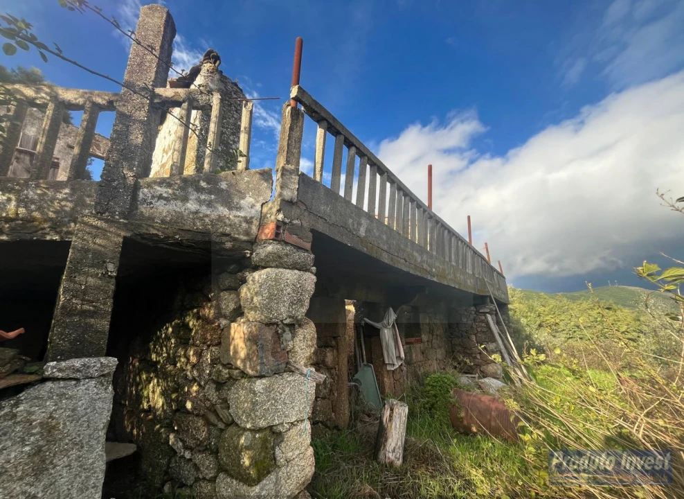 Quinta T3 para Venda em Vale de Prazeres e Mata da Rainha Foto 17
