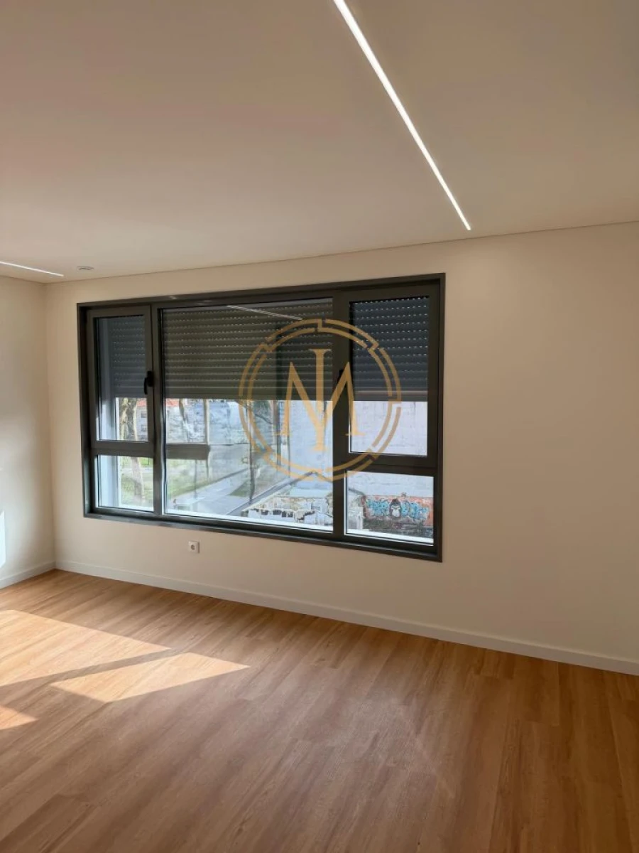 Apartamento T2 para Venda em Paranhos Foto 14