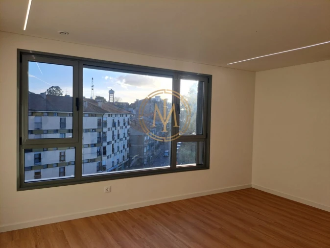 Apartamento T2 para Venda em Paranhos Foto 4