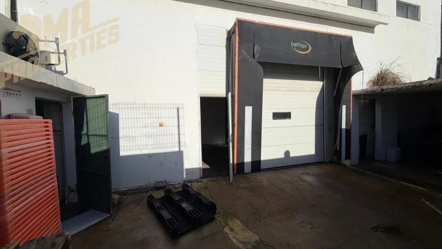 Loja para Arrendamento em Peniche Foto 4