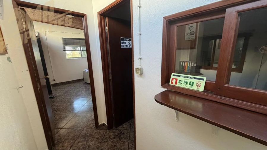 Loja para Arrendamento em Peniche Foto 13
