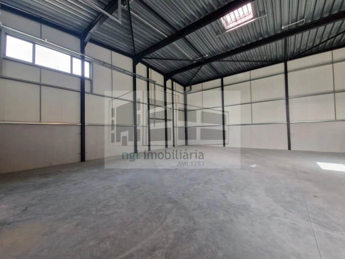 Loja para Arrendamento em Alverca do Ribatejo e Sobralinho Foto 11