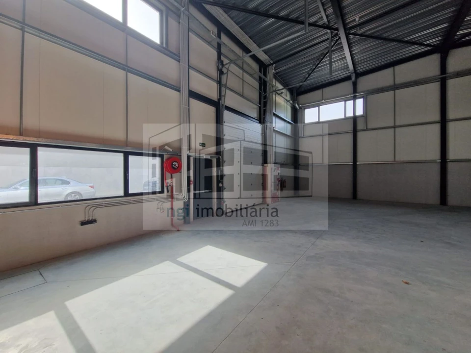 Loja para Arrendamento em Alverca do Ribatejo e Sobralinho Foto 10