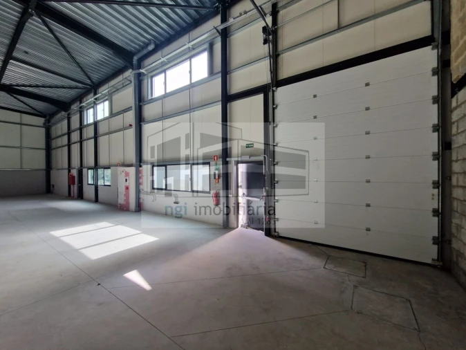 Loja para Arrendamento em Alverca do Ribatejo e Sobralinho Foto 12