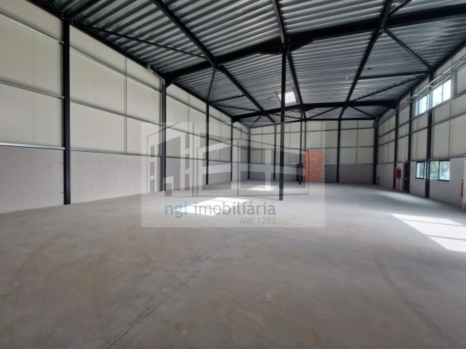 Loja para Arrendamento em Alverca do Ribatejo e Sobralinho