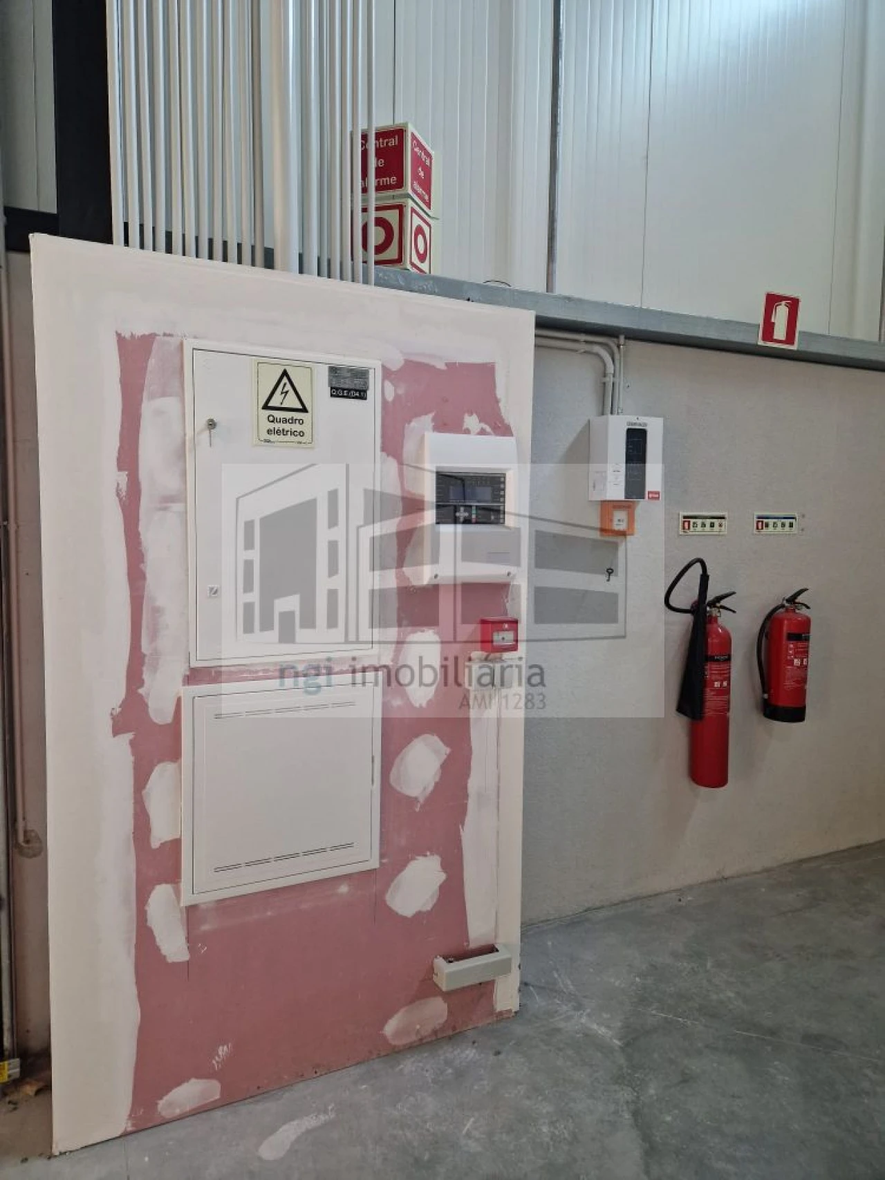 Loja para Arrendamento em Alverca do Ribatejo e Sobralinho Foto 6