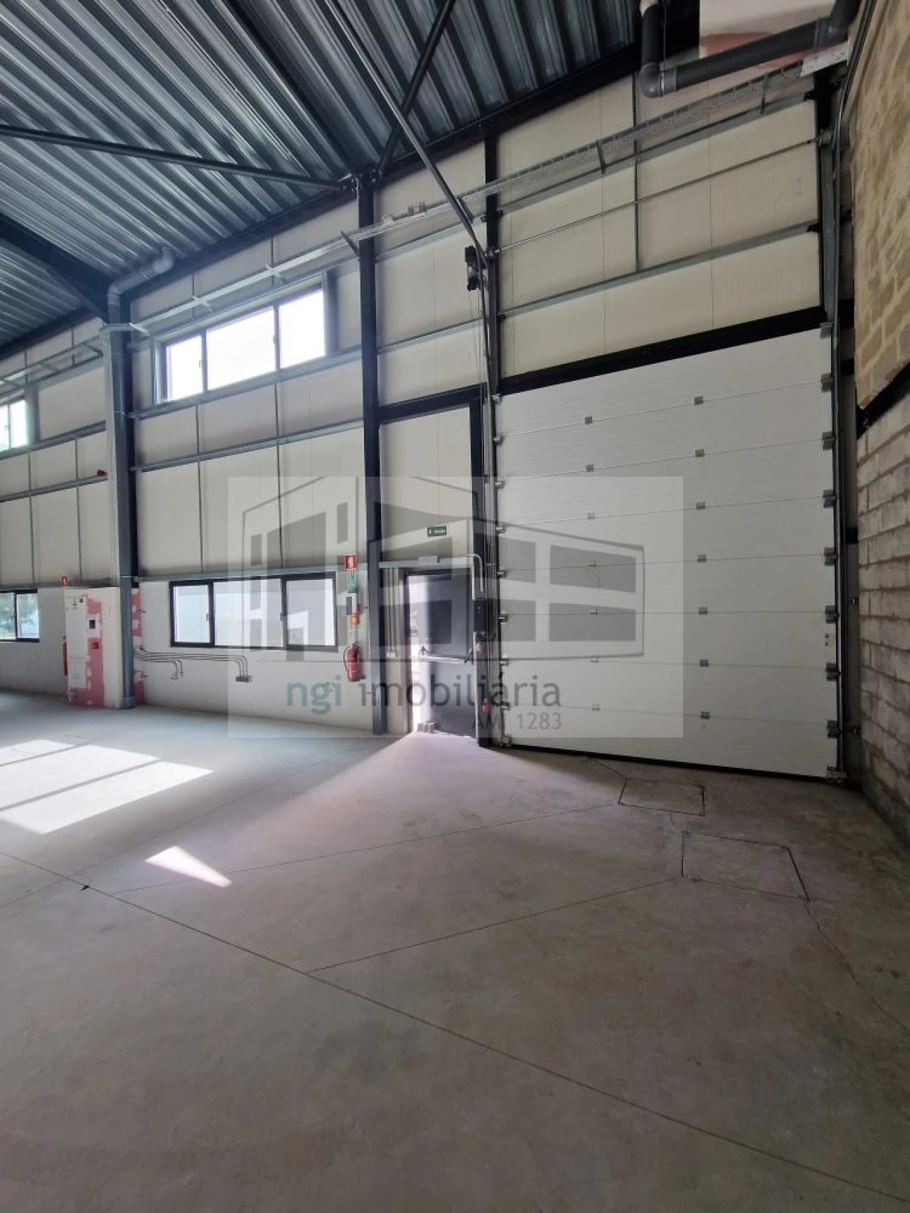 Loja para Arrendamento em Alverca do Ribatejo e Sobralinho Foto 9