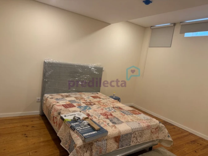 Moradia T7 para Arrendamento em Paranhos Foto 24