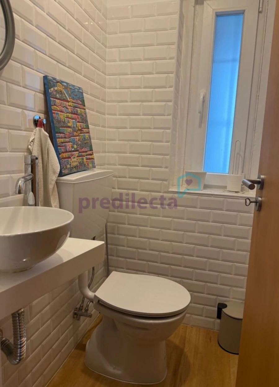 Moradia T7 para Arrendamento em Paranhos Foto 17