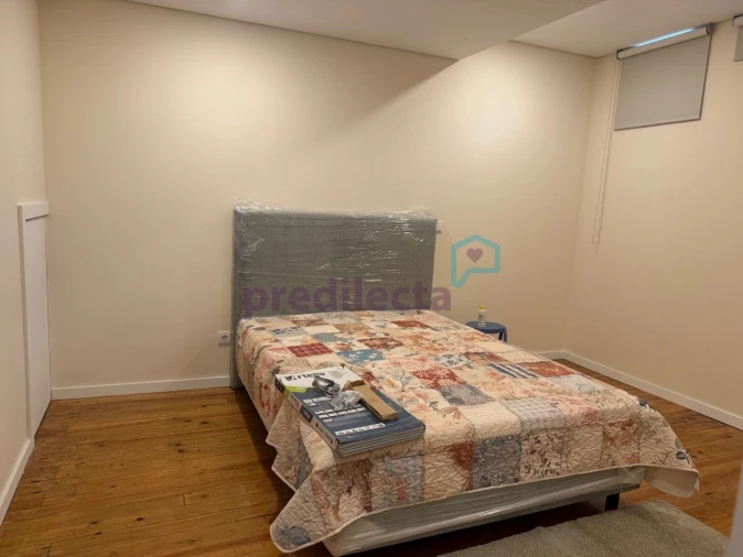 Moradia T7 para Arrendamento em Paranhos Foto 23