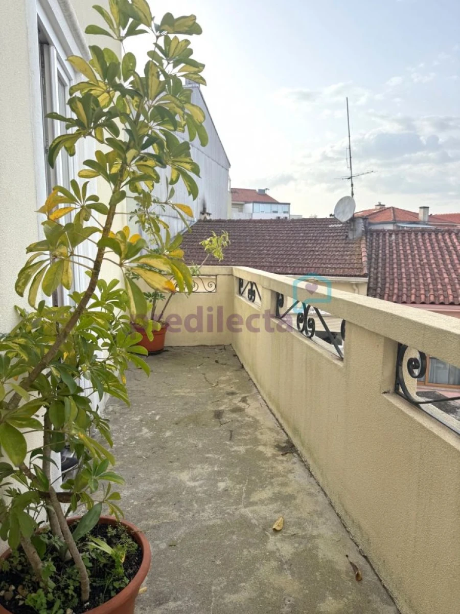 Moradia T7 para Arrendamento em Paranhos Foto 29